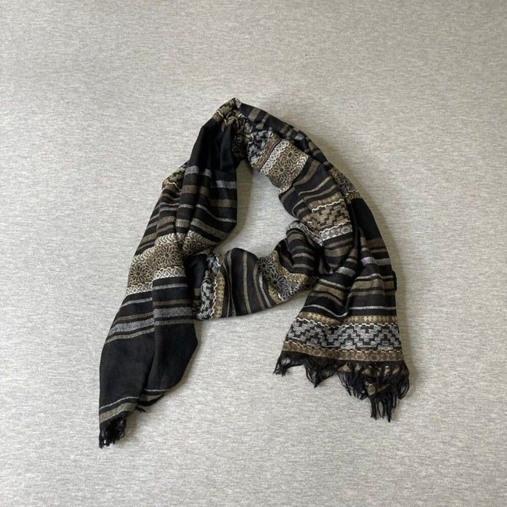 Fashion Nova Womenโs Open Front Fair Isle Print Scarf / Cardigan Poncho